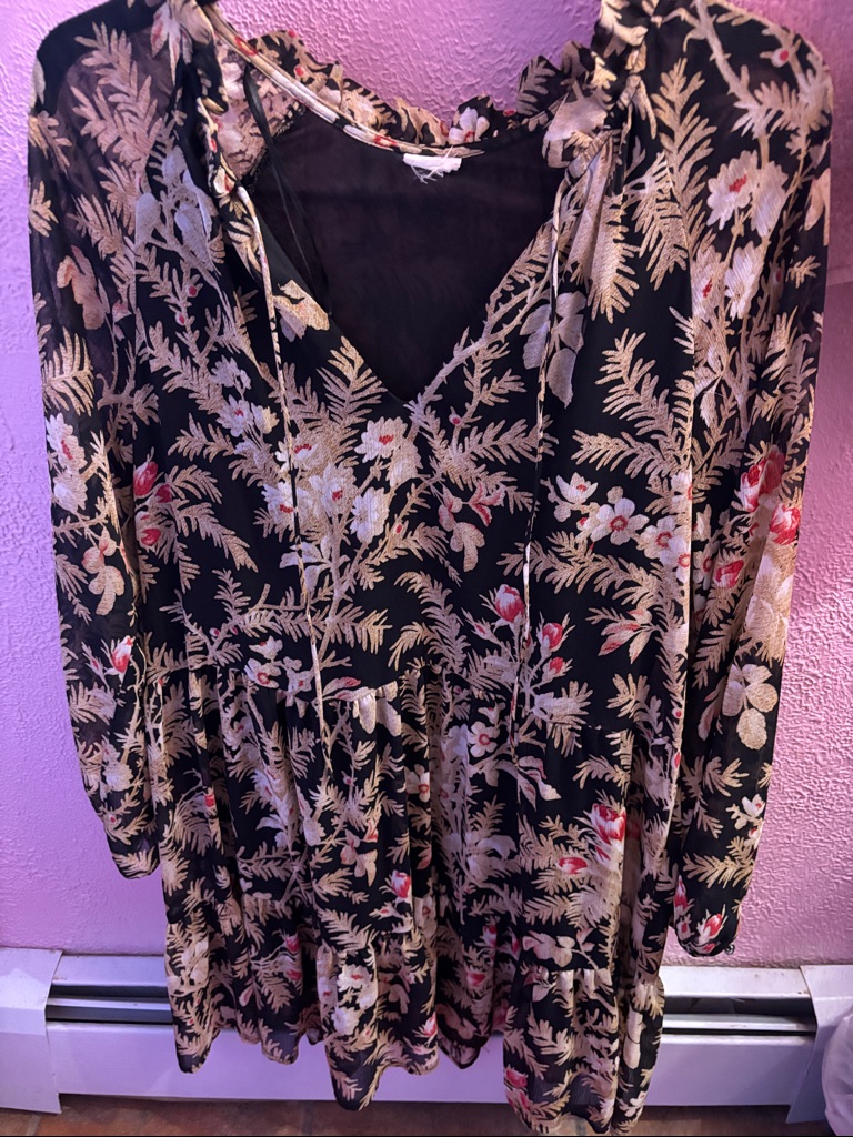 Black Floral V-Neck Tiered Long Sleeve Dress